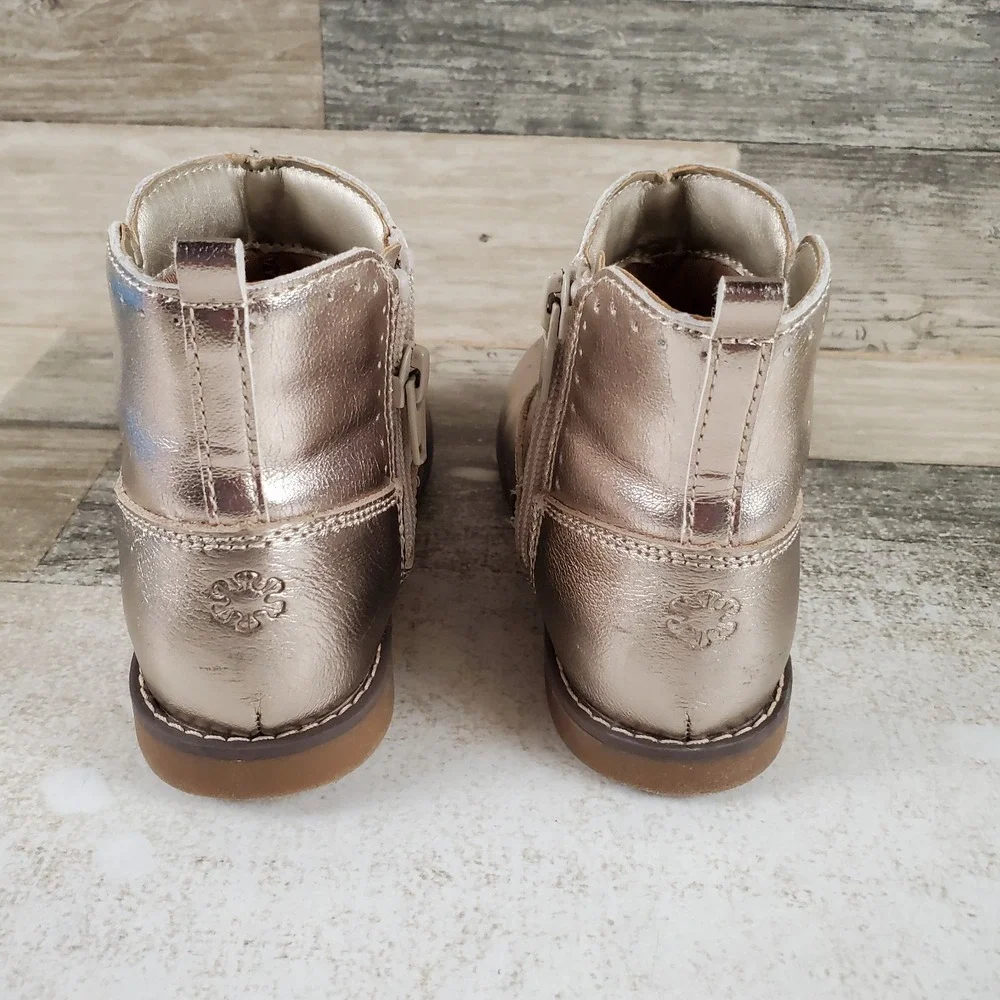 Stride Rite Stella Girls Ankle Boot Sz 10 W Gold Leather Side Zip Perforated Toe
